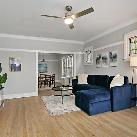 2Br Beaming & Roomy Apt Close To Shops - Springfield 2